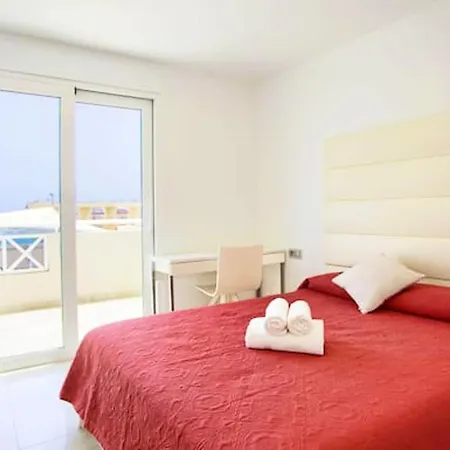 4 Bedrooms Villa With City View Private Pool And Jacuzzy At Costa Adeje 2 Km Away From The Beach Villa *
