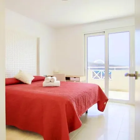 4 Bedrooms Villa With City View Private Pool And Jacuzzy At Costa Adeje 2 Km Away From The Beach *