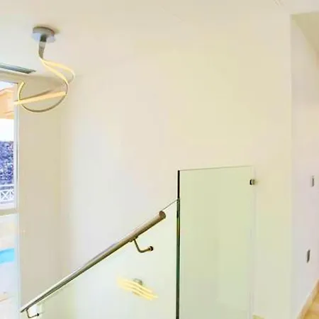 4 Bedrooms Villa With City View Private Pool And Jacuzzy At Costa Adeje 2 Km Away From The Beach Villa *